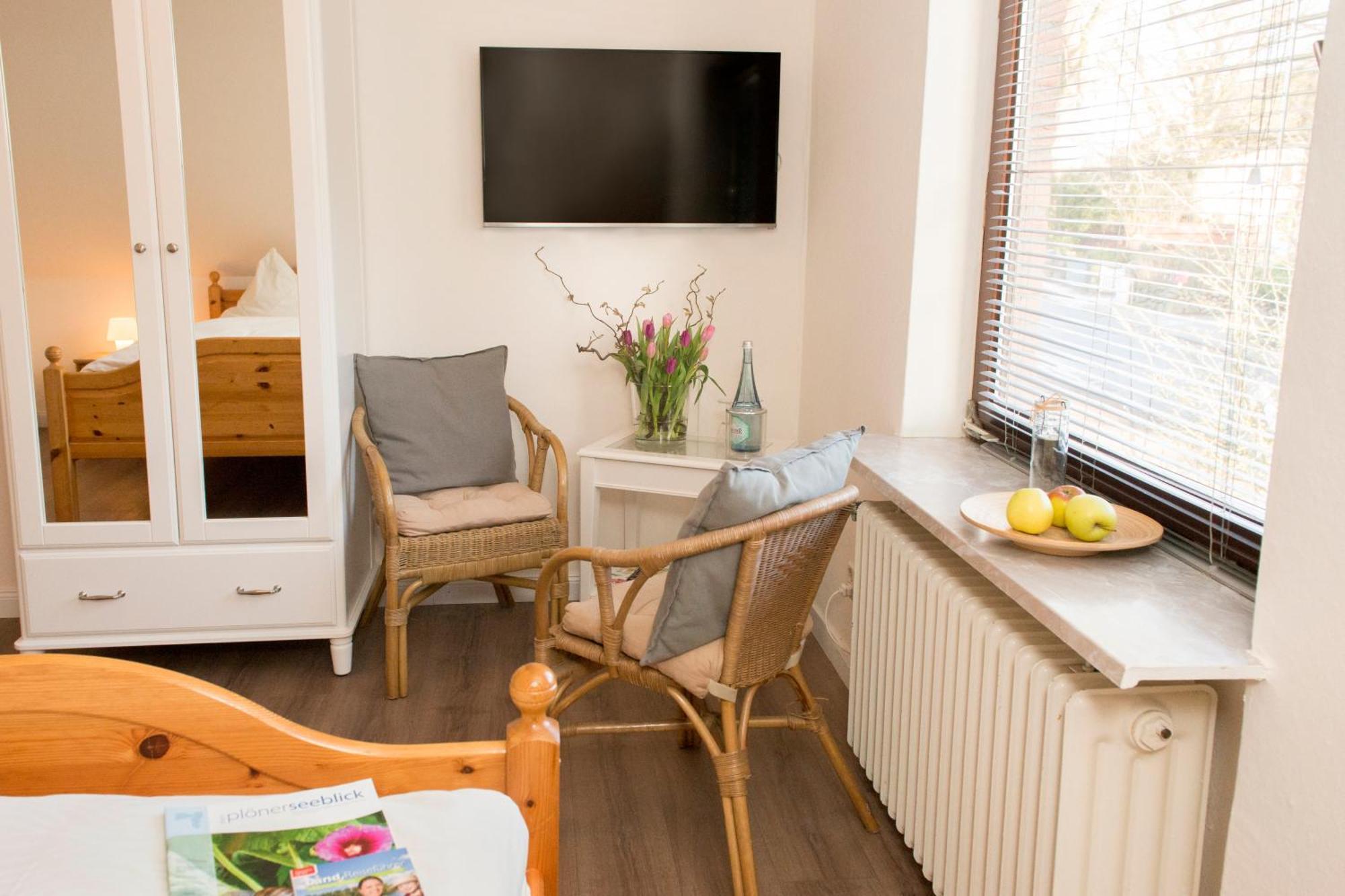 Landgasthof Kasch - Hotel Und Restaurant Malente Room photo