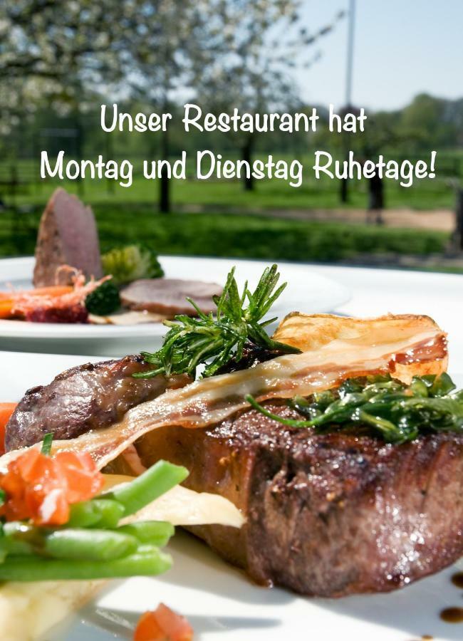 Landgasthof Kasch - Hotel Und Restaurant Malente Exterior photo