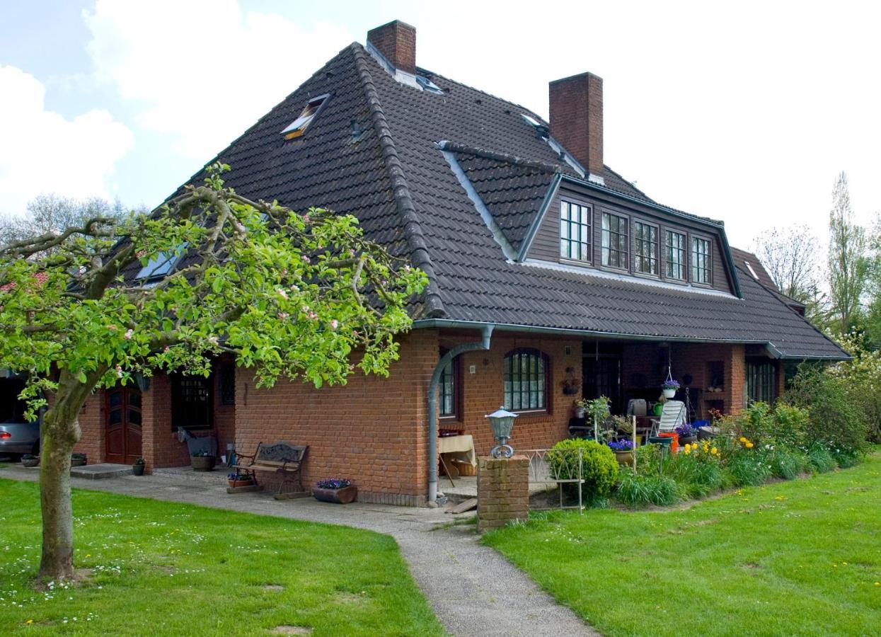 Landgasthof Kasch - Hotel Und Restaurant Malente Exterior photo